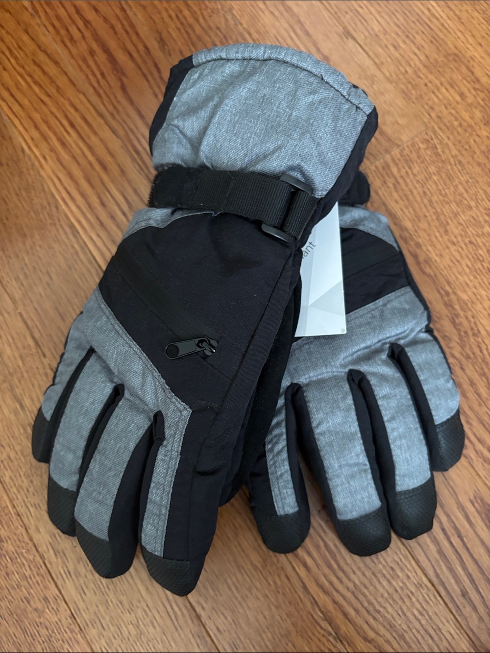 Tek Gear Men's Black & Gray Insulated Ski Gloves